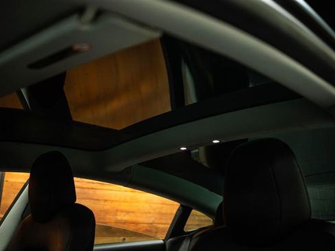 Used 2019 Tesla Model 3 Standard Range Plus image 20