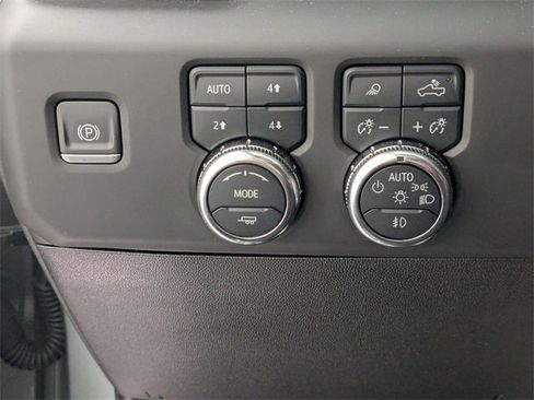 Certified 2024 GMC Sierra 2500 AT4 w/ Technology Package image 15