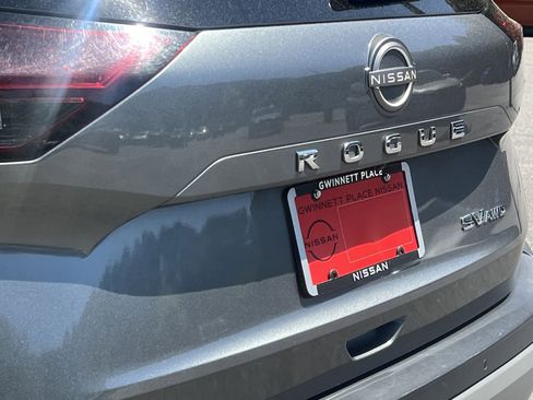 Used 2023 Nissan Rogue SV AWD/4WD image 30