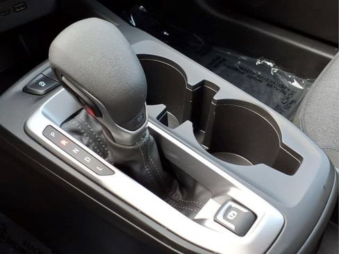 Used 2024 Chevrolet Trax LS w/ LS Convenience Package FWD image 23