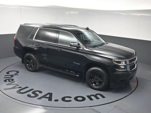 Used 2019 Chevrolet Tahoe LS w/ Enhanced Driver Alert Package AWD/4WD image 15
