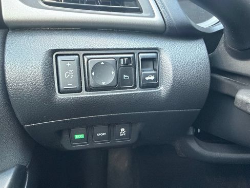 Used 2013 Nissan Sentra SV FWD image 28