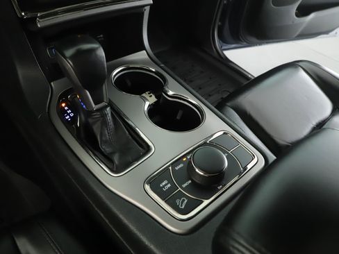 Used 2021 Jeep Grand Cherokee Limited X AWD/4WD image 16