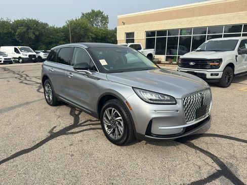 Used 2024 Lincoln Corsair AWD w/ Equipment Group 101A image 3