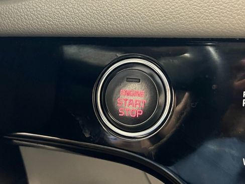 Used 2021 Kia Sportage EX image 28