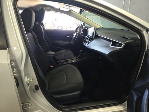 Used 2020 Toyota Corolla LE FWD image 10