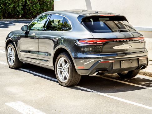 Used 2023 Porsche Macan AWD/4WD image 5