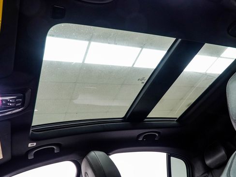 Used 2023 Alfa Romeo Stelvio Veloce image 21