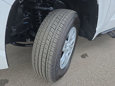 Used 2026 Toyota Tundra SR AWD/4WD image 32