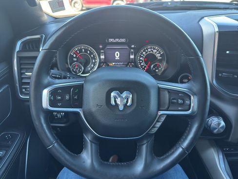 Used 2019 RAM 1500 Laramie AWD/4WD image 21