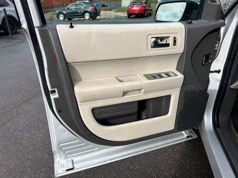 Used 2012 Ford Flex SE image 14