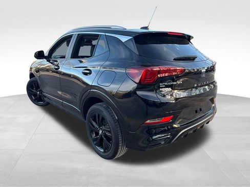 Used 2024 Buick Encore GX Sport Touring image 11