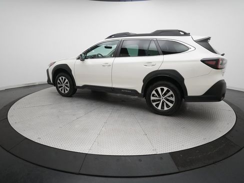 Certified 2025 Subaru Outback Premium image 12