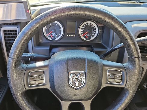 Used 2014 RAM 2500 Tradesman w/ Chrome Appearance Group AWD/4WD image 15