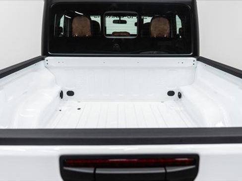 Used 2026 Jeep Gladiator Sport image 49