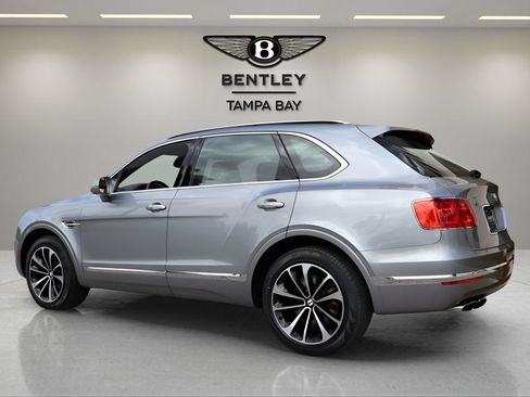 Used 2020 Bentley Bentayga AWD/4WD image 3
