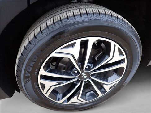 Used 2020 Hyundai Santa Fe SEL image 7