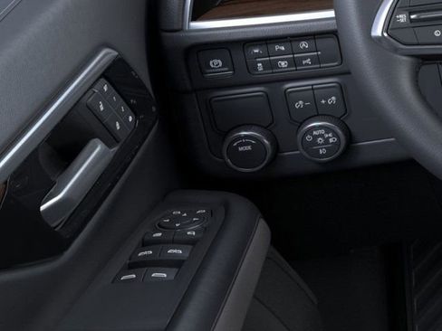 New 2026 Chevrolet Suburban High Country RWD image 22