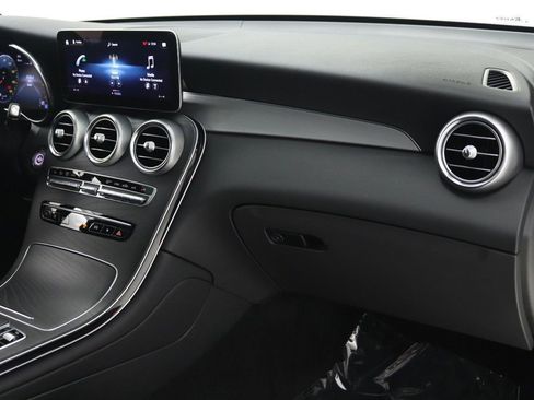 Certified 2022 Mercedes-Benz GLC 300 image 25