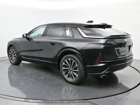 New 2026 Cadillac Lyriq Sport AWD/4WD image 3