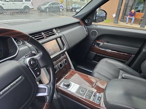 Used 2013 Land Rover Range Rover HSE image 21