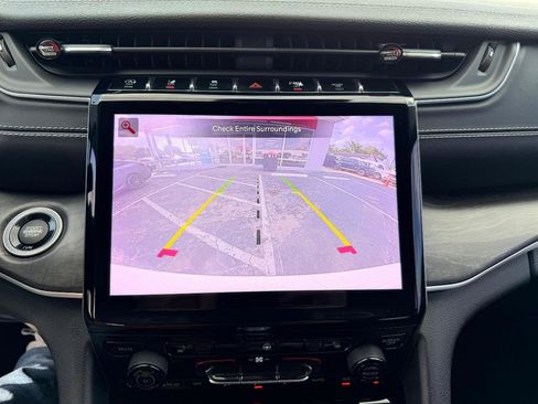 Used 2021 Jeep Grand Cherokee L Limited RWD image 22