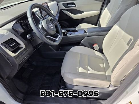 Used 2023 Nissan Rogue SV w/ SV Premium B Package FWD image 10