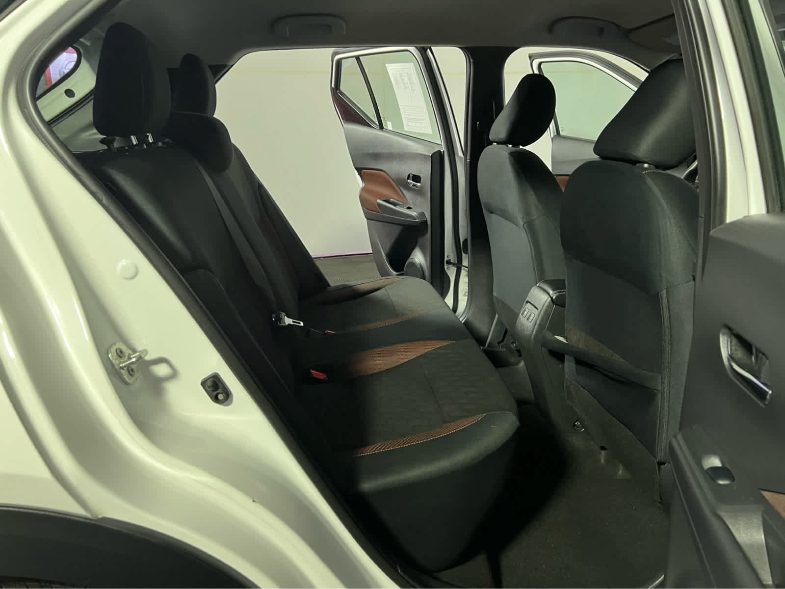Certified 2024 Nissan Kicks SR FWD image 25