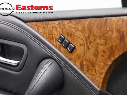 Used 2023 Nissan Armada SL RWD image 21