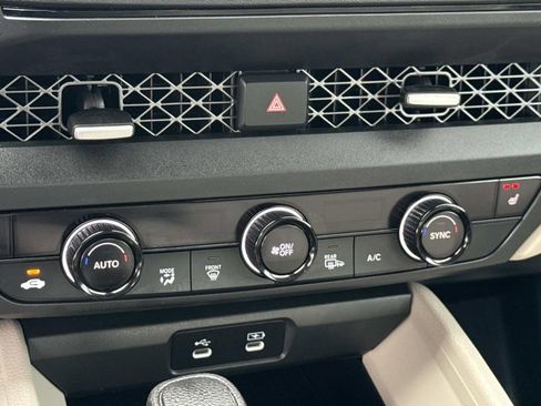 Certified 2023 Honda Accord EX image 6