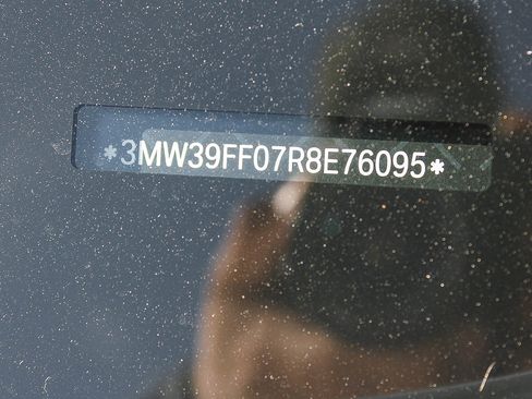 Used 2024 BMW 330e image 29