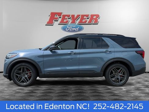 Certified 2025 Ford Explorer ST w/ Sun And Sound Package AWD/4WD image 3