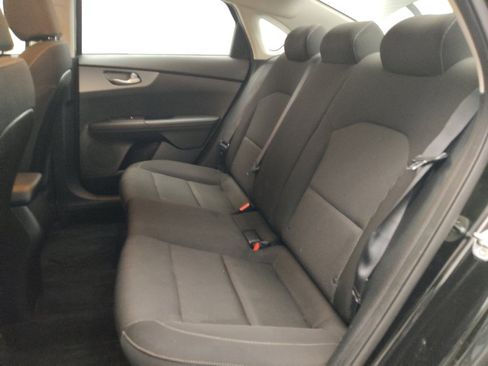 Used 2019 Kia Forte LXS image 18