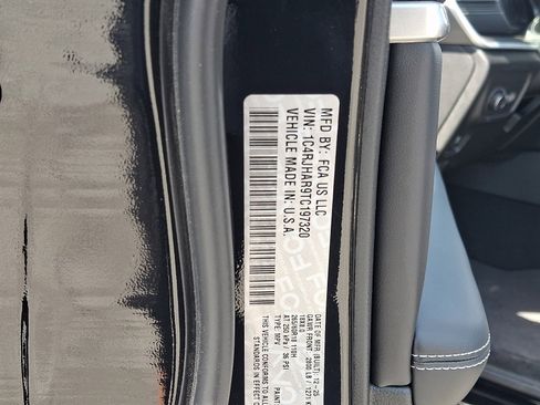 New 2026 Jeep Grand Cherokee Altitude AWD/4WD image 20