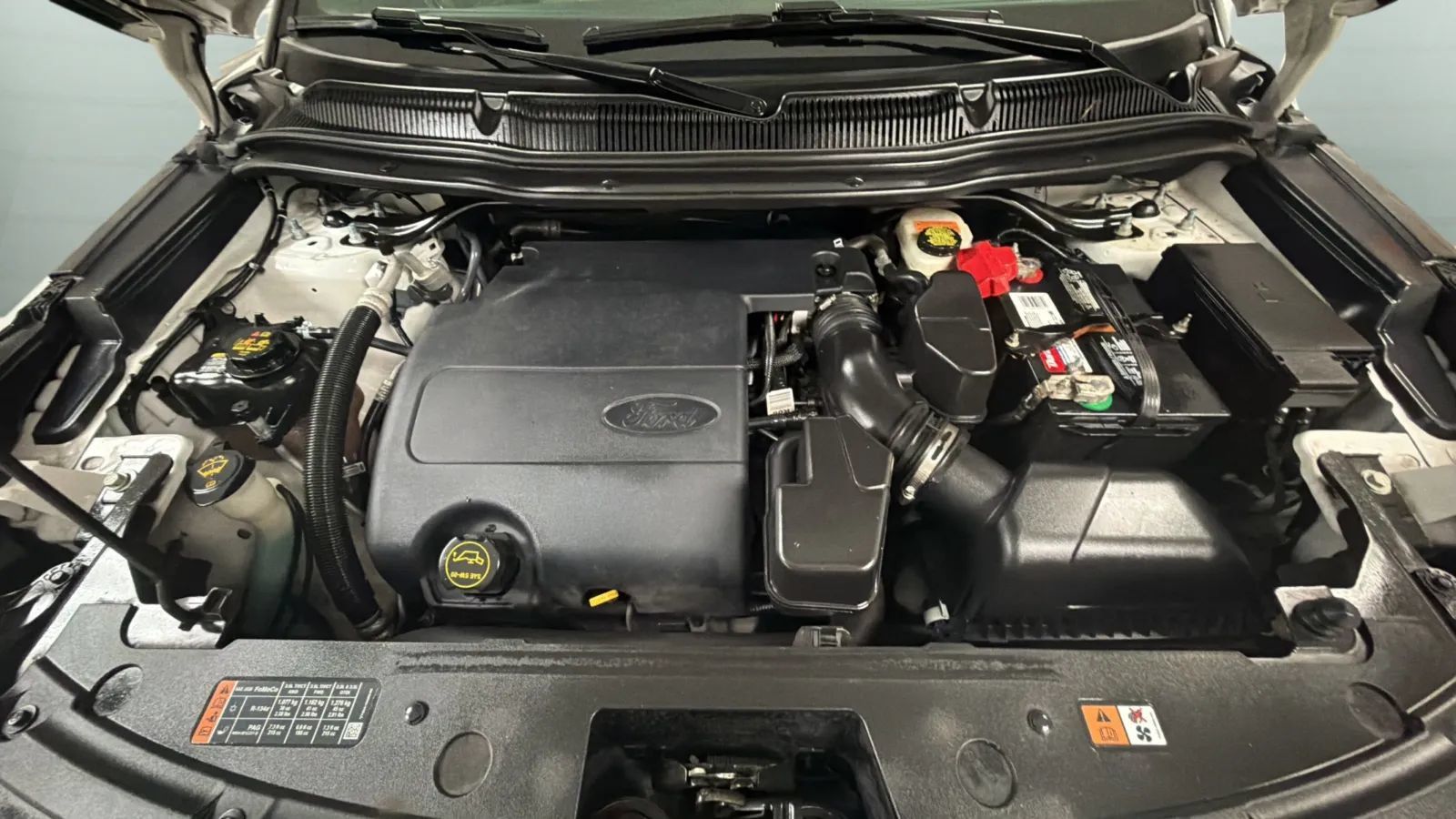 Used 2017 Ford Explorer XLT w/ Equipment Group 202A FWD image 24