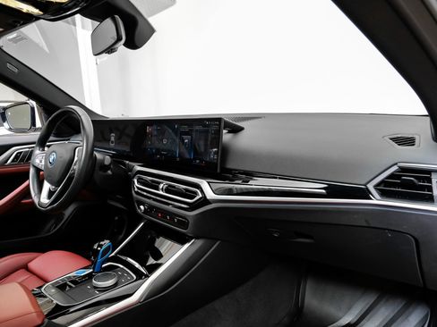 Used 2023 BMW i4 eDrive35 w/ Premium Package image 17