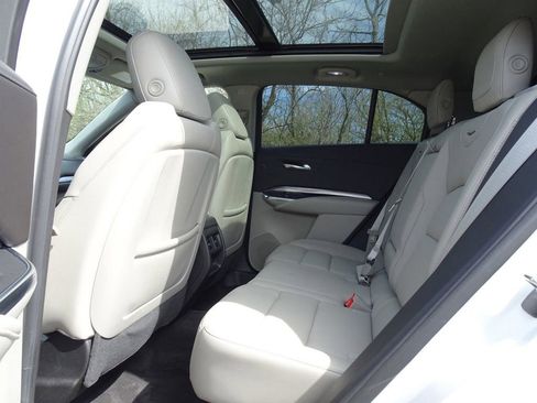 Certified 2023 Cadillac XT4 Luxury w/ Cold Weather Package image 15