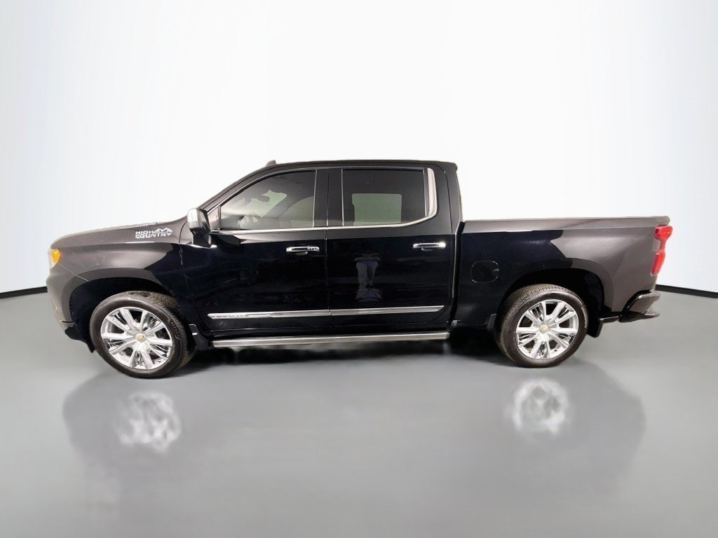 Used 2024 Chevrolet Silverado 1500 High Country AWD/4WD image 6