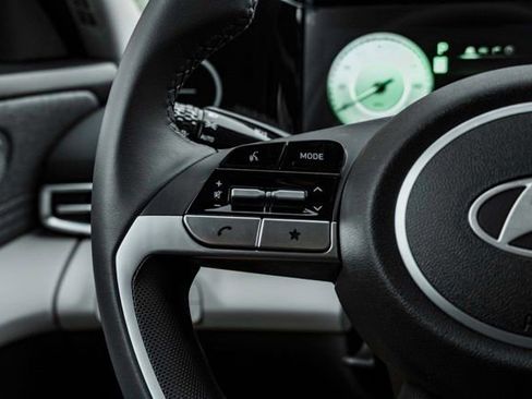 New 2026 Hyundai Elantra Limited FWD image 11