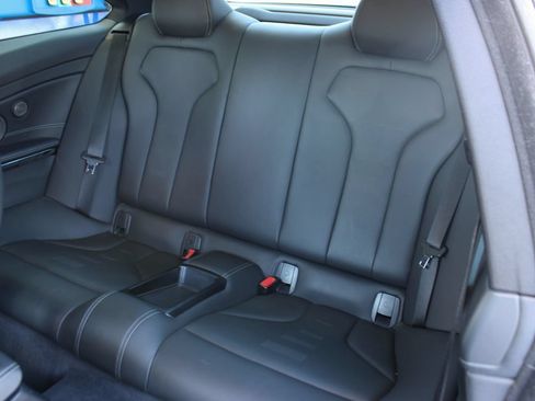 Used 2018 BMW M4 Coupe RWD image 22