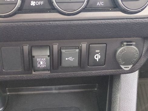 Used 2021 Toyota Tacoma TRD Sport image 30