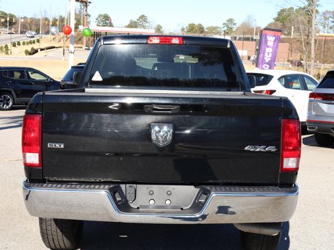 Used 2024 RAM 1500 Classic SLT image 4