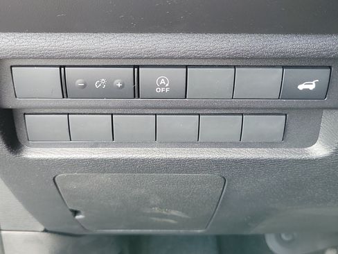 New 2026 Mitsubishi Outlander AWD image 25