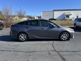Used 2021 Toyota Prius Prime XLE w/ Carpet Mat Package (TMS) video 2