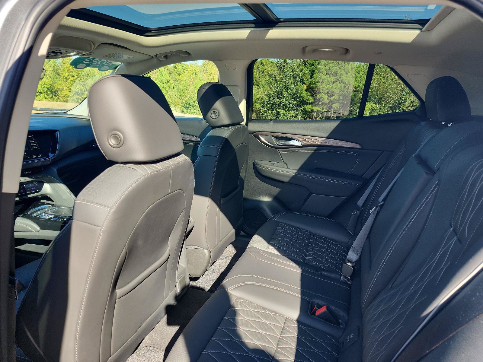 Certified 2023 Buick Envision Avenir AWD/4WD image 11
