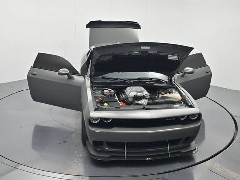 Used 2017 Dodge Challenger SRT Hellcat RWD image 45