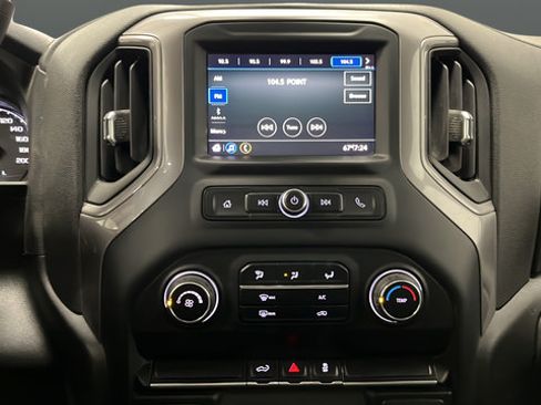 Used 2021 Chevrolet Silverado 2500 W/T w/ WT Convenience Package AWD/4WD image 12