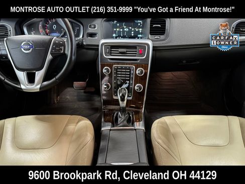 Used 2016 Volvo V60 T5 Premier image 2