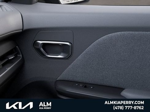 New 2026 Kia K4 LXS FWD image 25