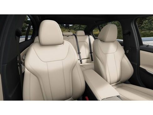 New 2026 BMW 330i Sedan w/ M Sport Package image 11